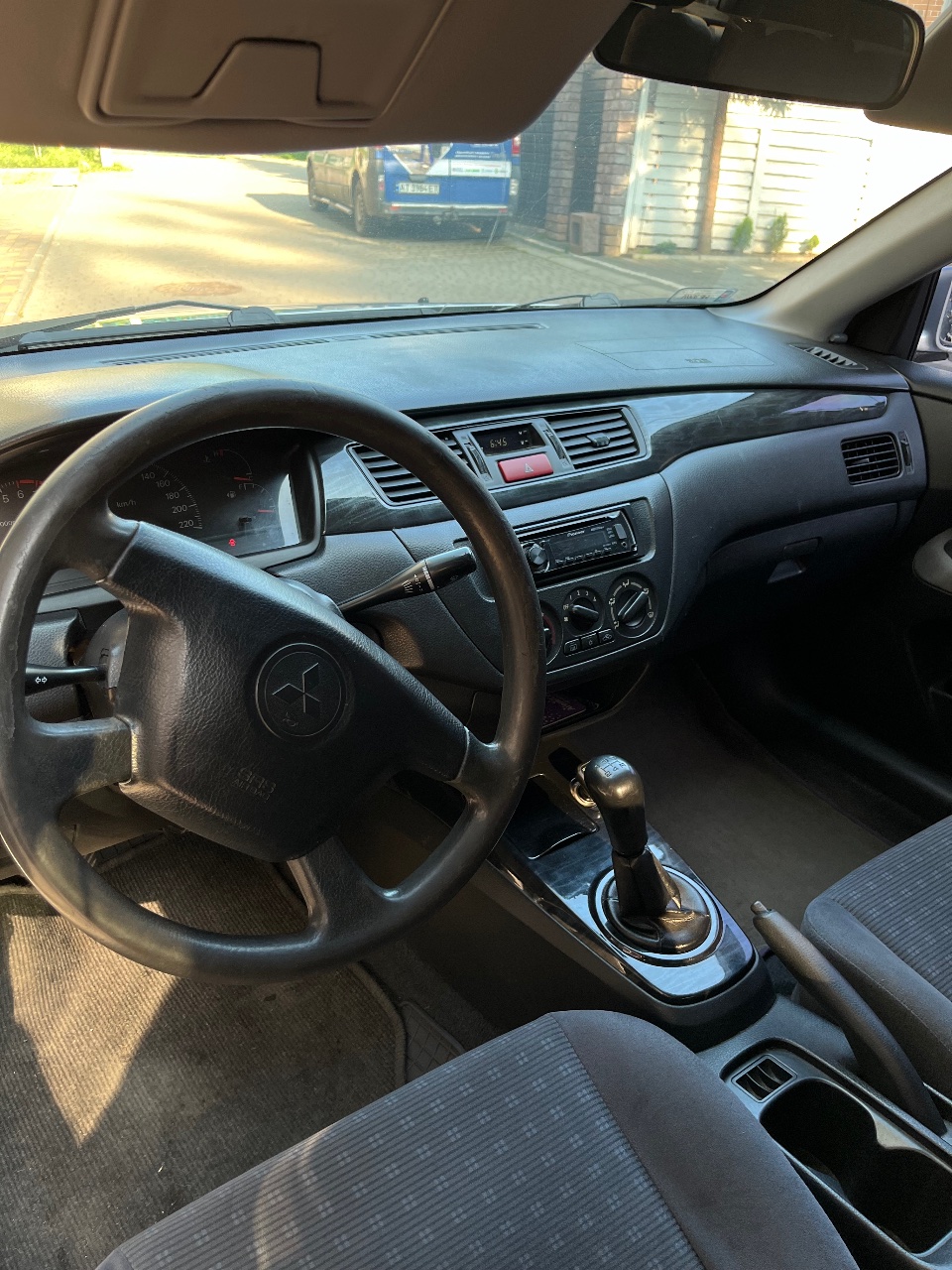 Mitsubishi Lancer - фото 9