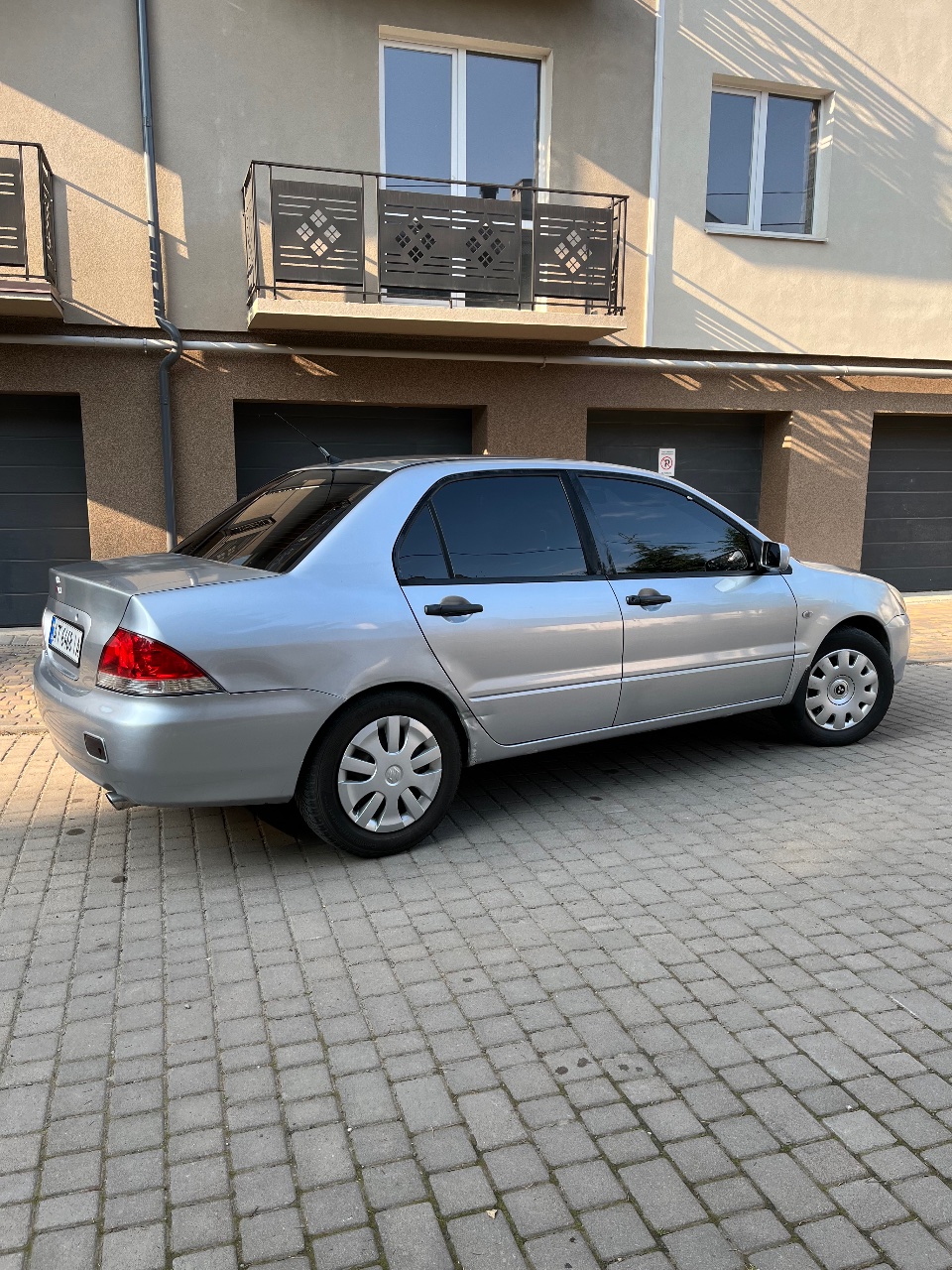 Mitsubishi Lancer - фото 6