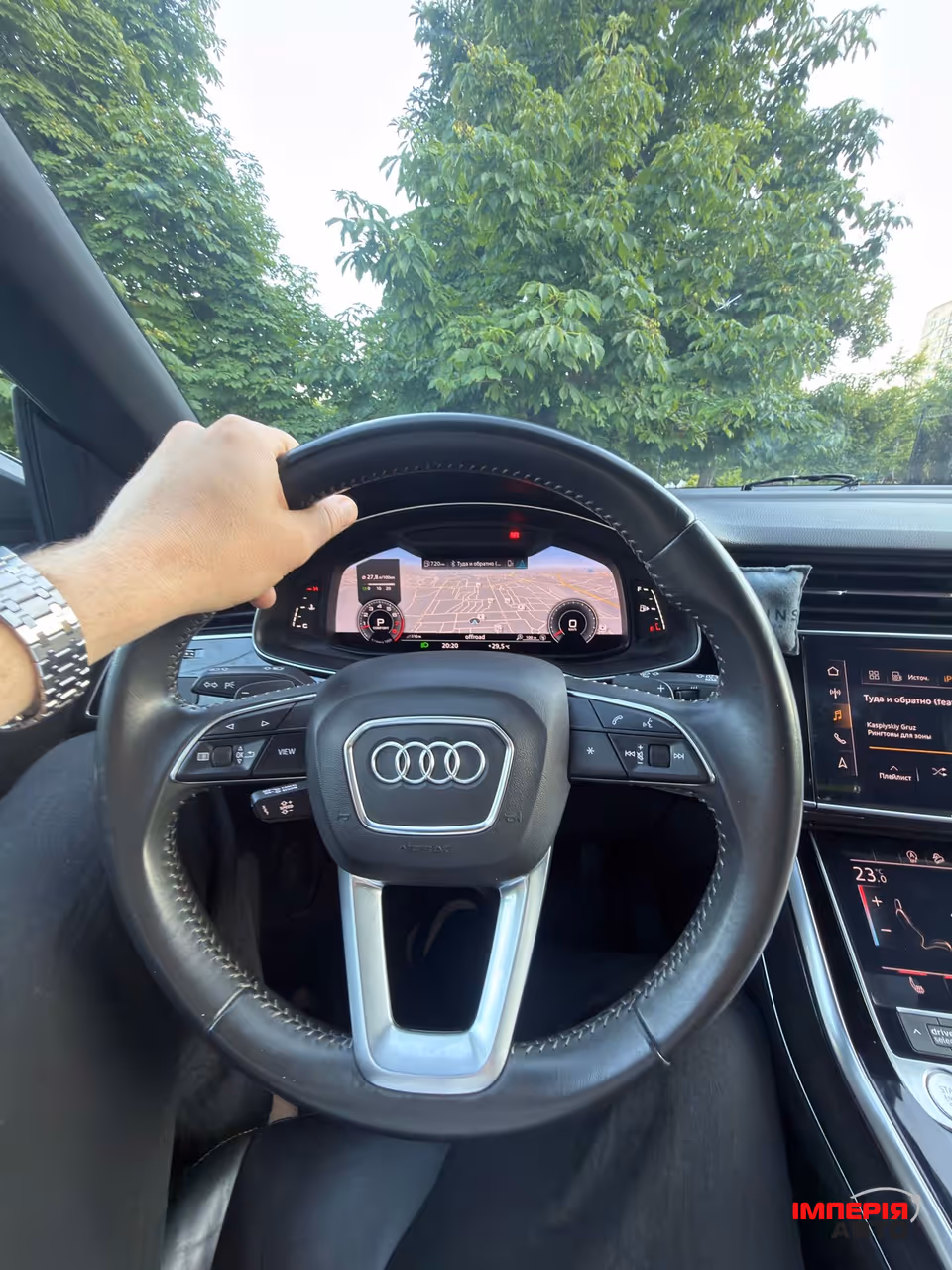 Audi Q8 - фото 9
