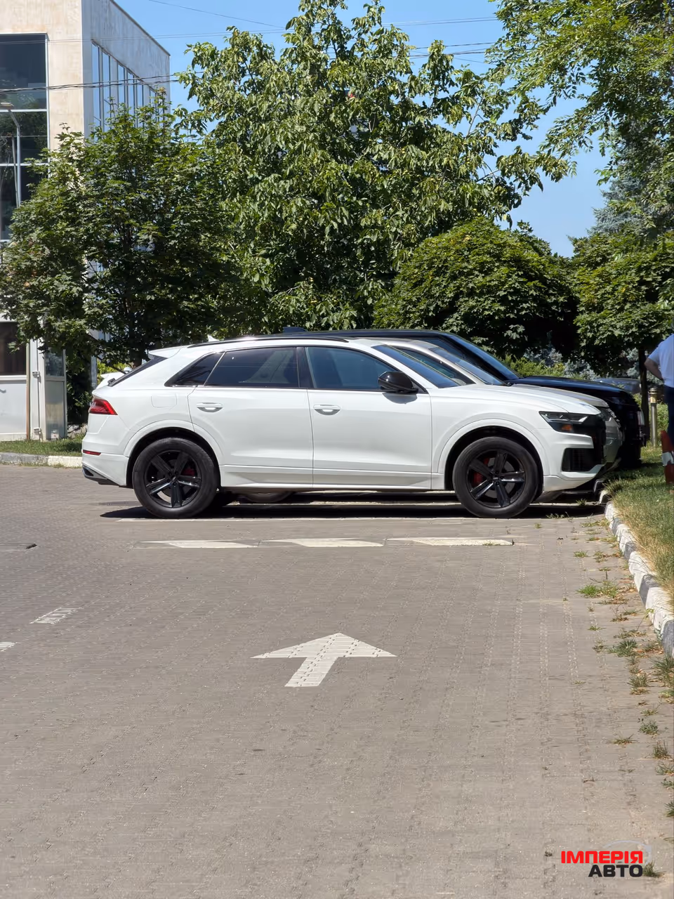 Audi Q8 - фото 1