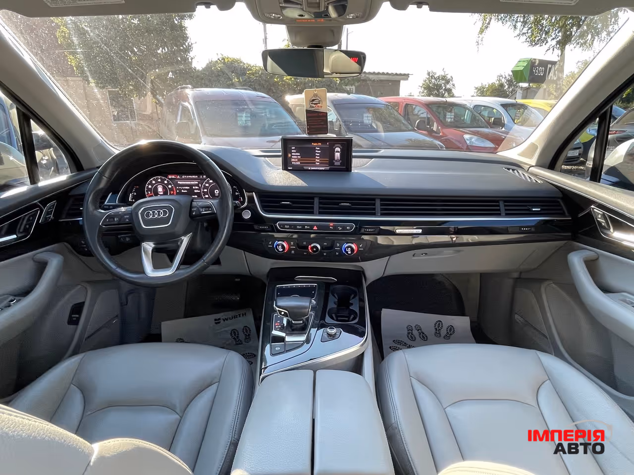 Audi Q7 - фото 5