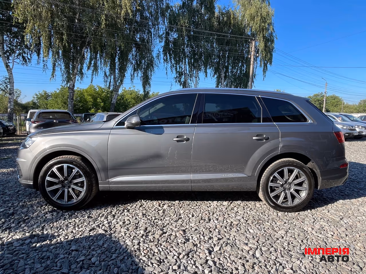 Audi Q7 - фото 21