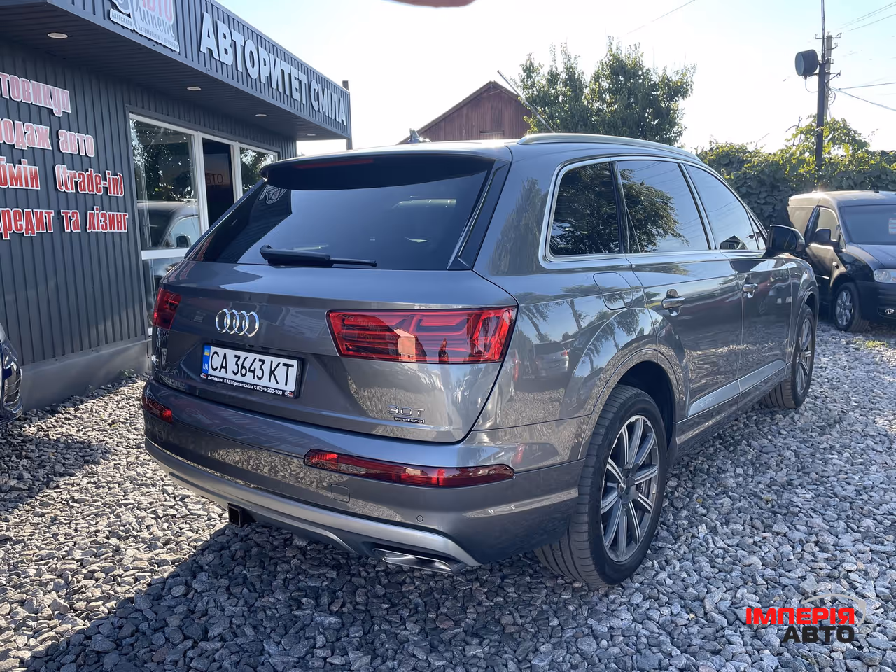 Audi Q7 - фото 14
