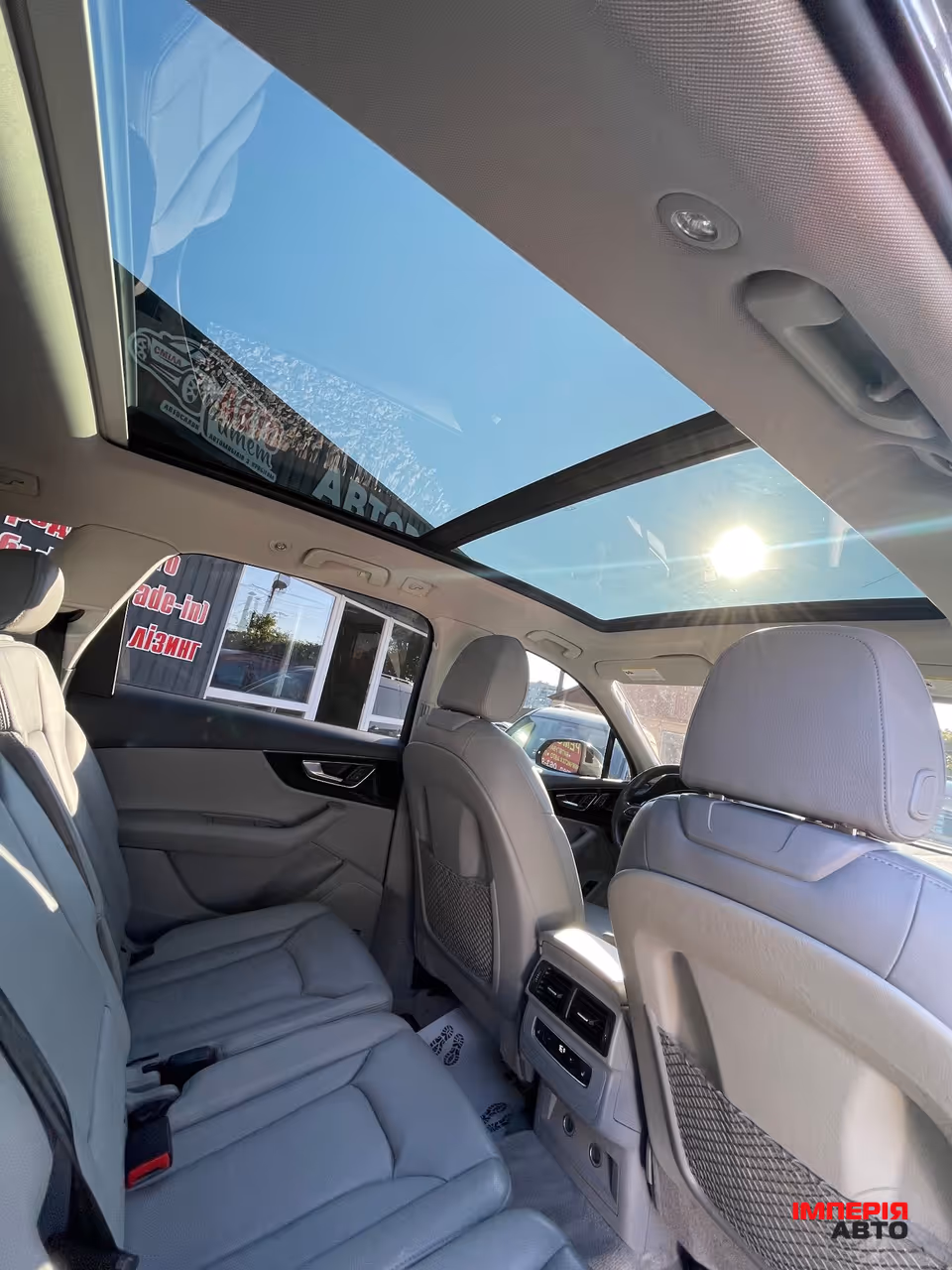 Audi Q7 - фото 10