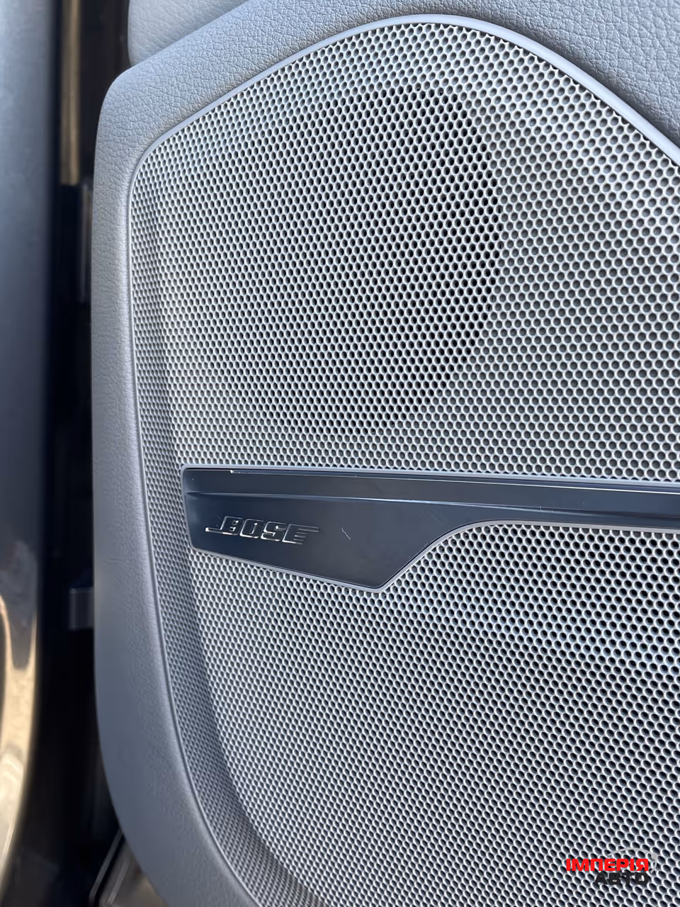 Audi Q7 - фото 11