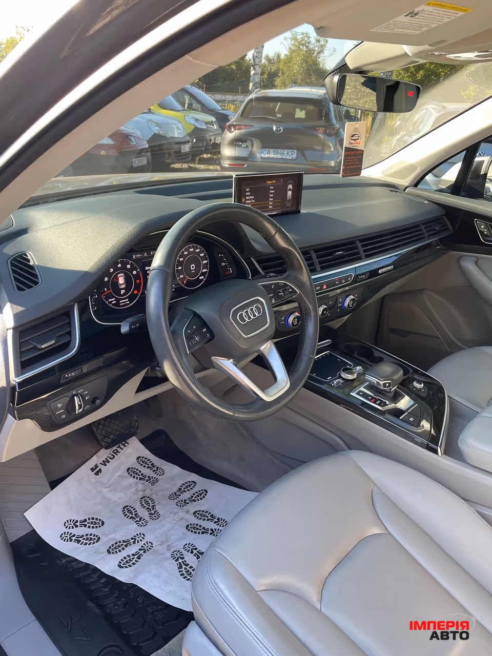 Audi Q7 - фото 22
