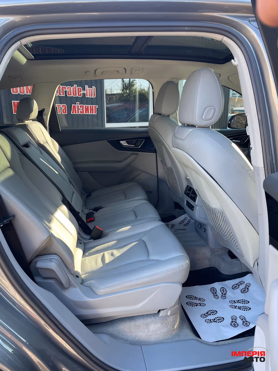 Audi Q7 - фото 8