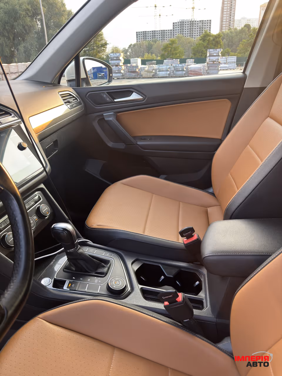 Volkswagen Tiguan - фото 16