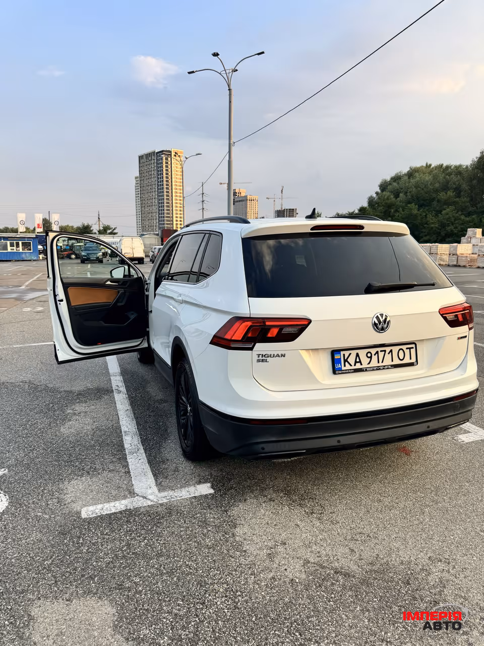 Volkswagen Tiguan - фото 42