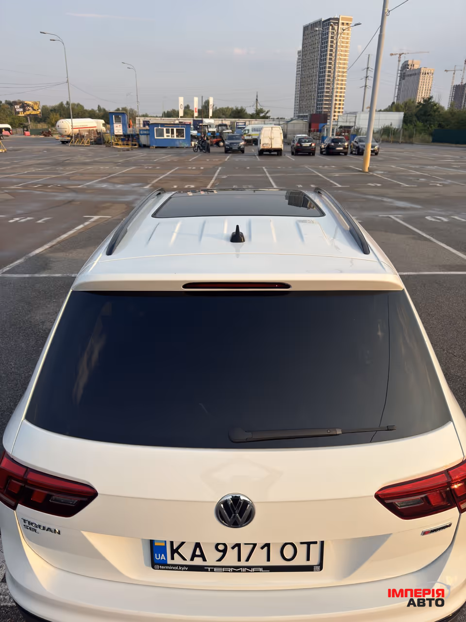 Volkswagen Tiguan - фото 10