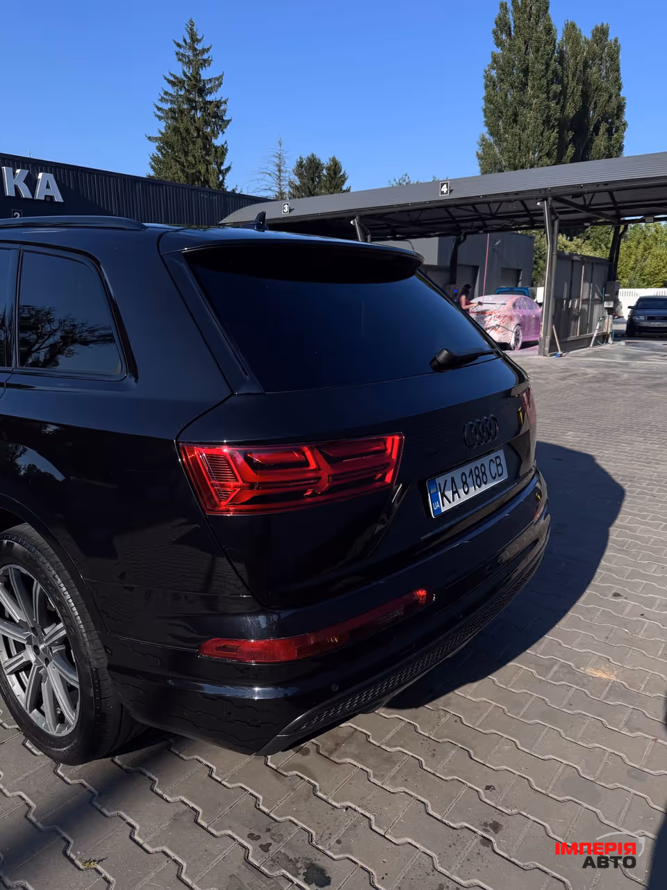 Audi Q7 - фото 4