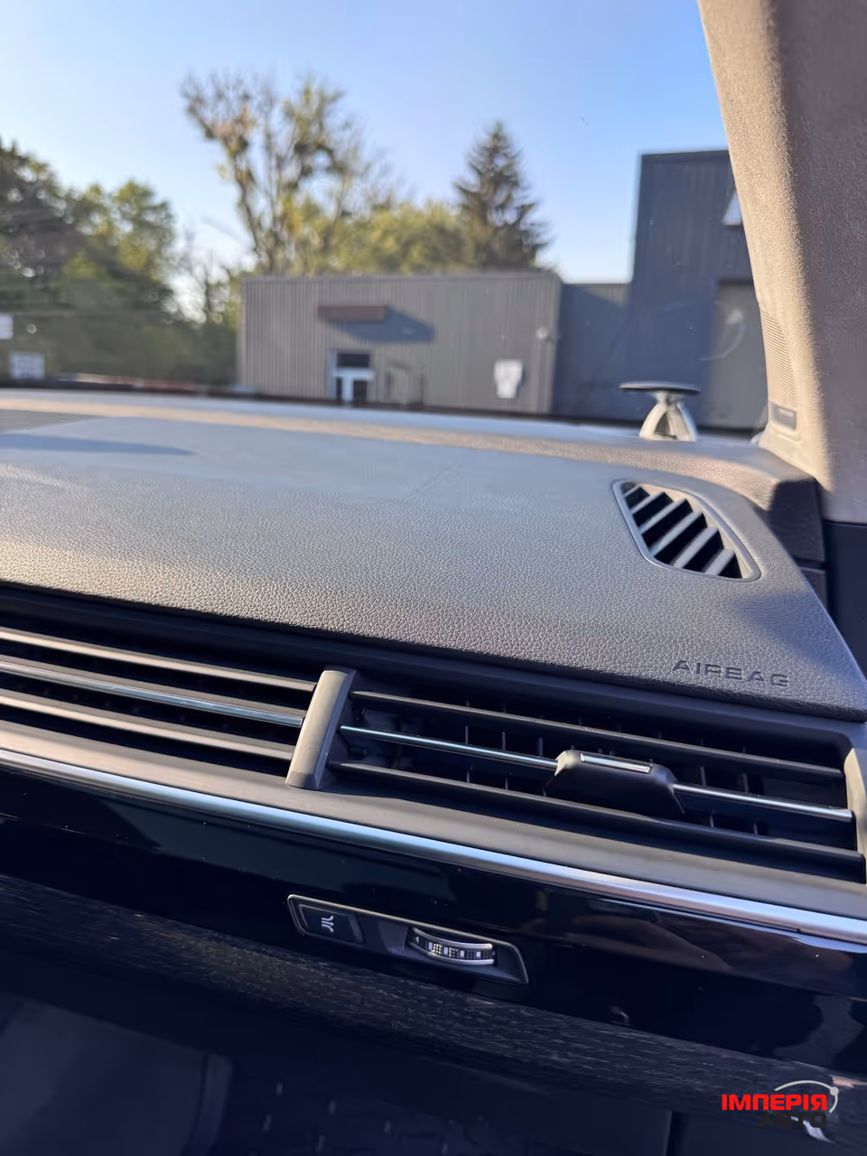 Audi Q7 - фото 9