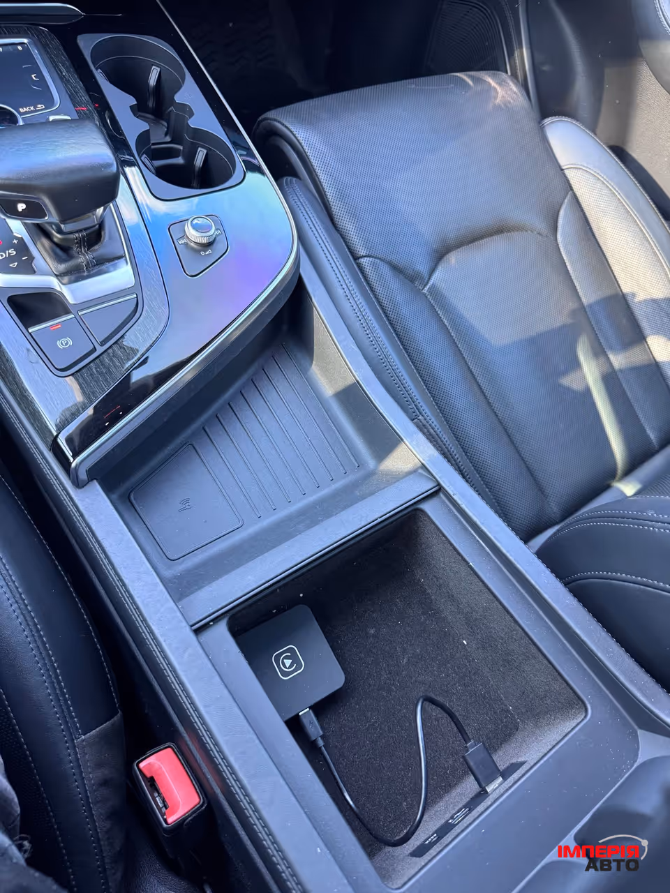 Audi Q7 - фото 27