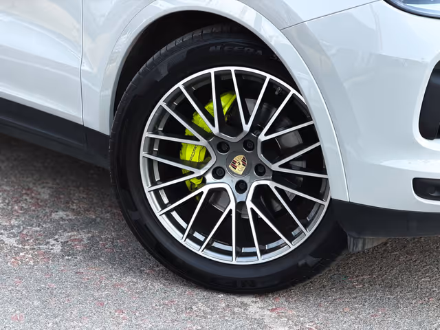 Porsche Cayenne - зображення 5