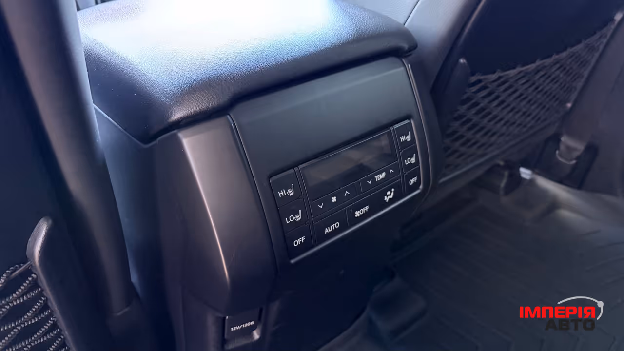 Toyota Land Cruiser Prado - фото 30