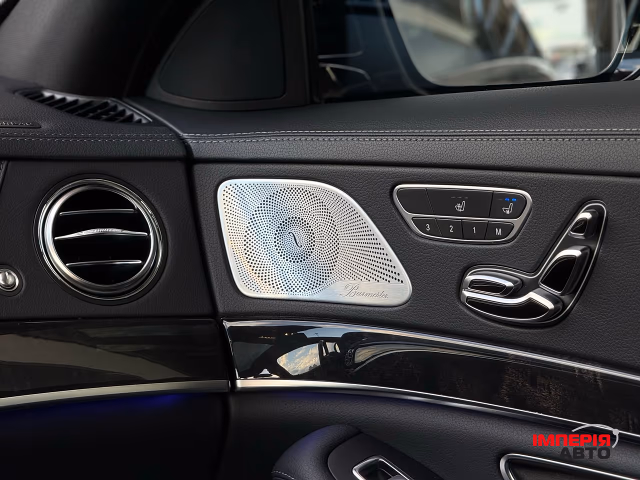 Mercedes-Benz S-Класс - фото 26