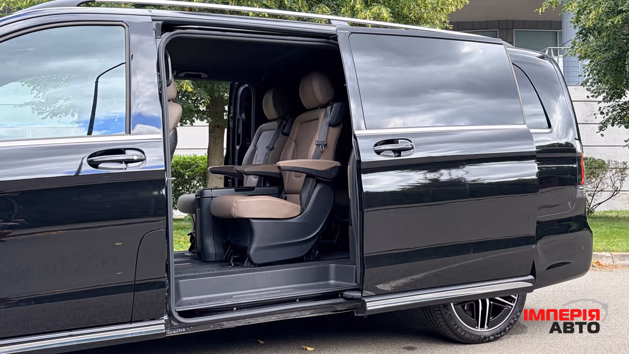 Mercedes-Benz V-Класс - фото 19