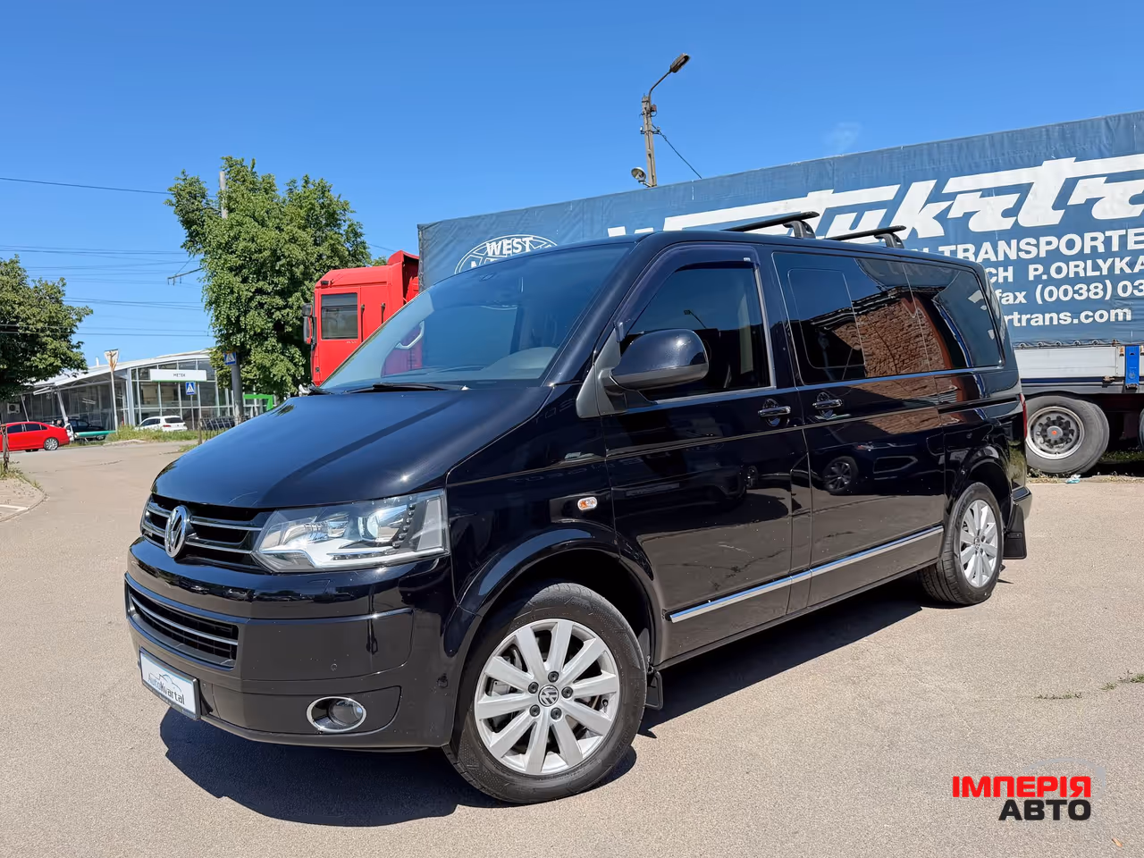 Volkswagen Multivan - фото 4