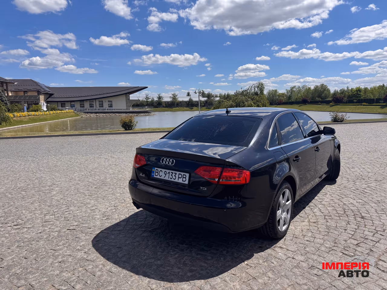 Audi A4 - фото 6