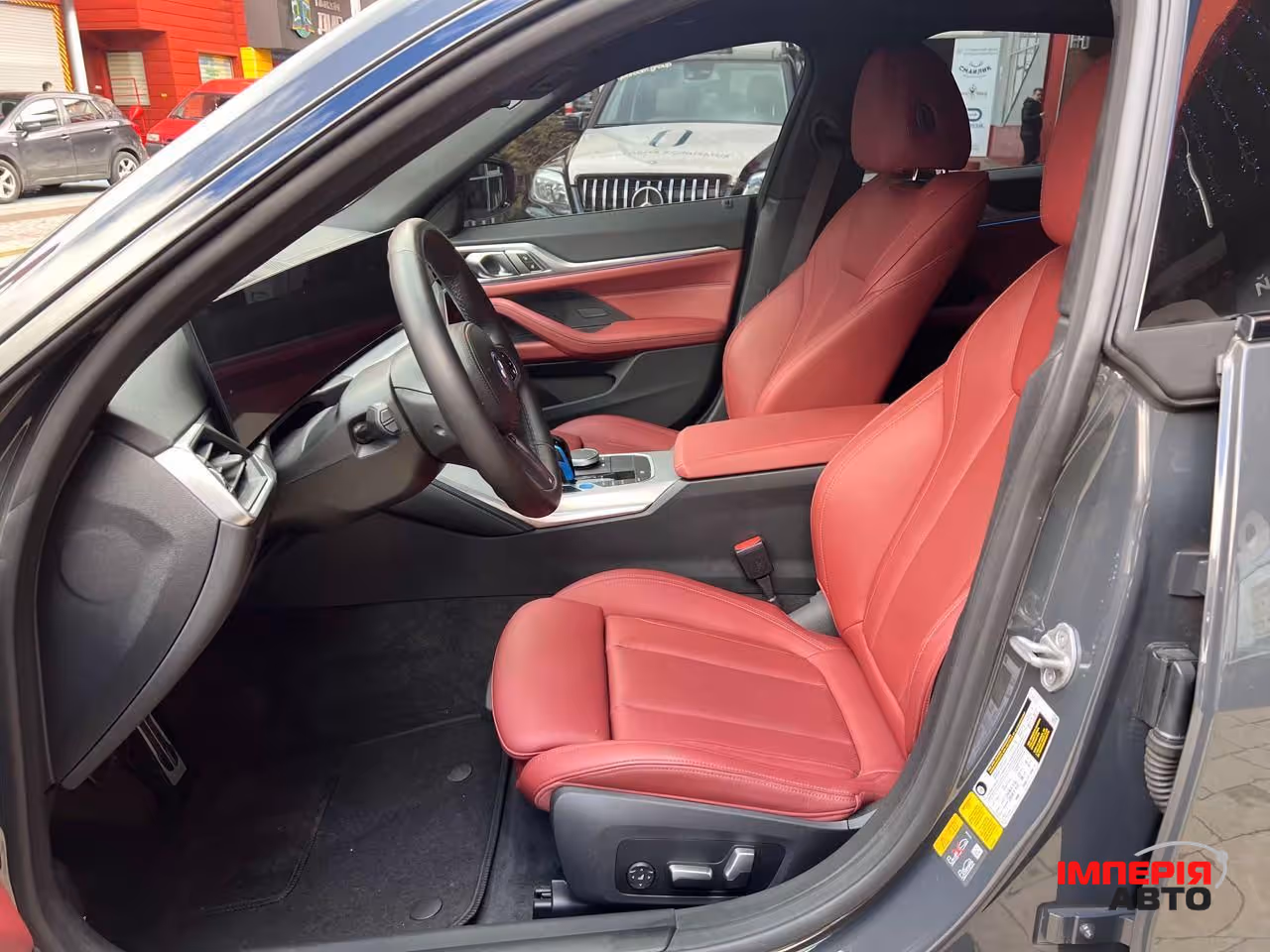 BMW i4 - фото 5