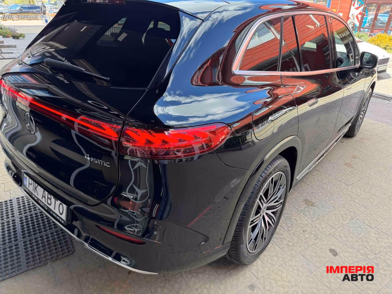Mercedes-Benz EQS SUV - фото 4