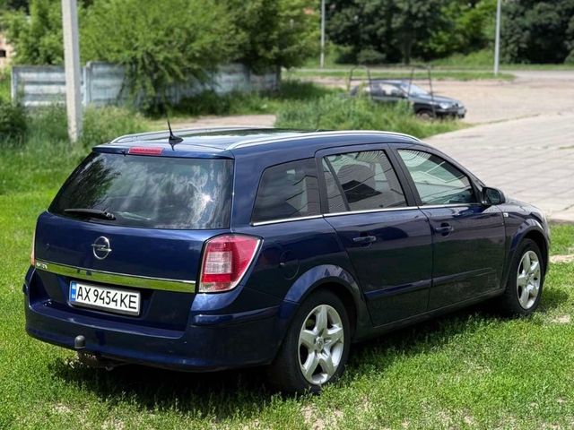 Opel Astra - фото 3