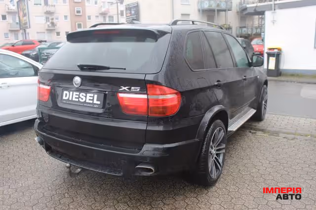 BMW X5 - фото 7