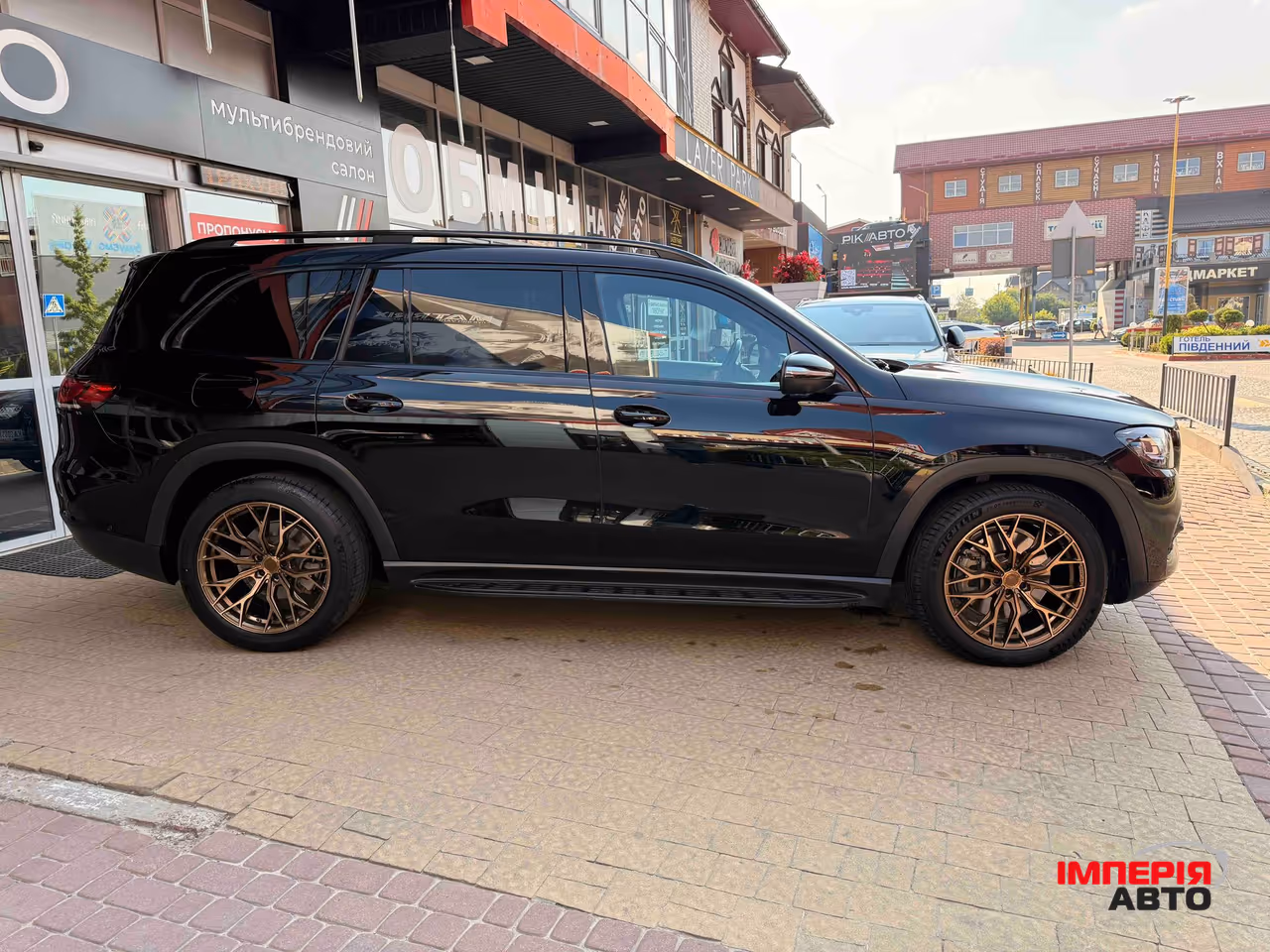 Mercedes-Benz GLS - фото 5