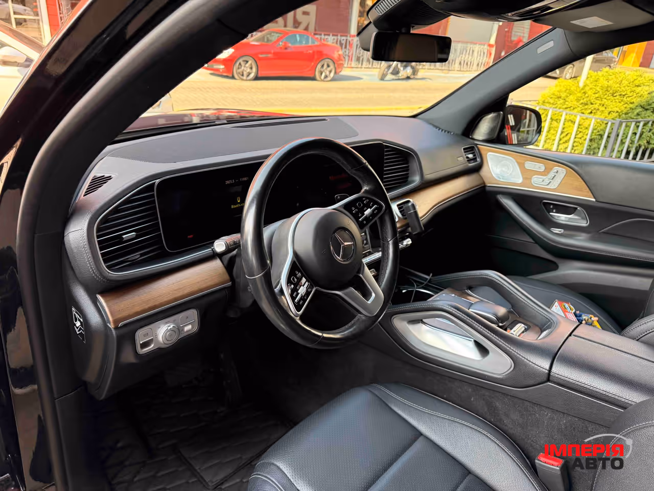 Mercedes-Benz GLS - фото 19