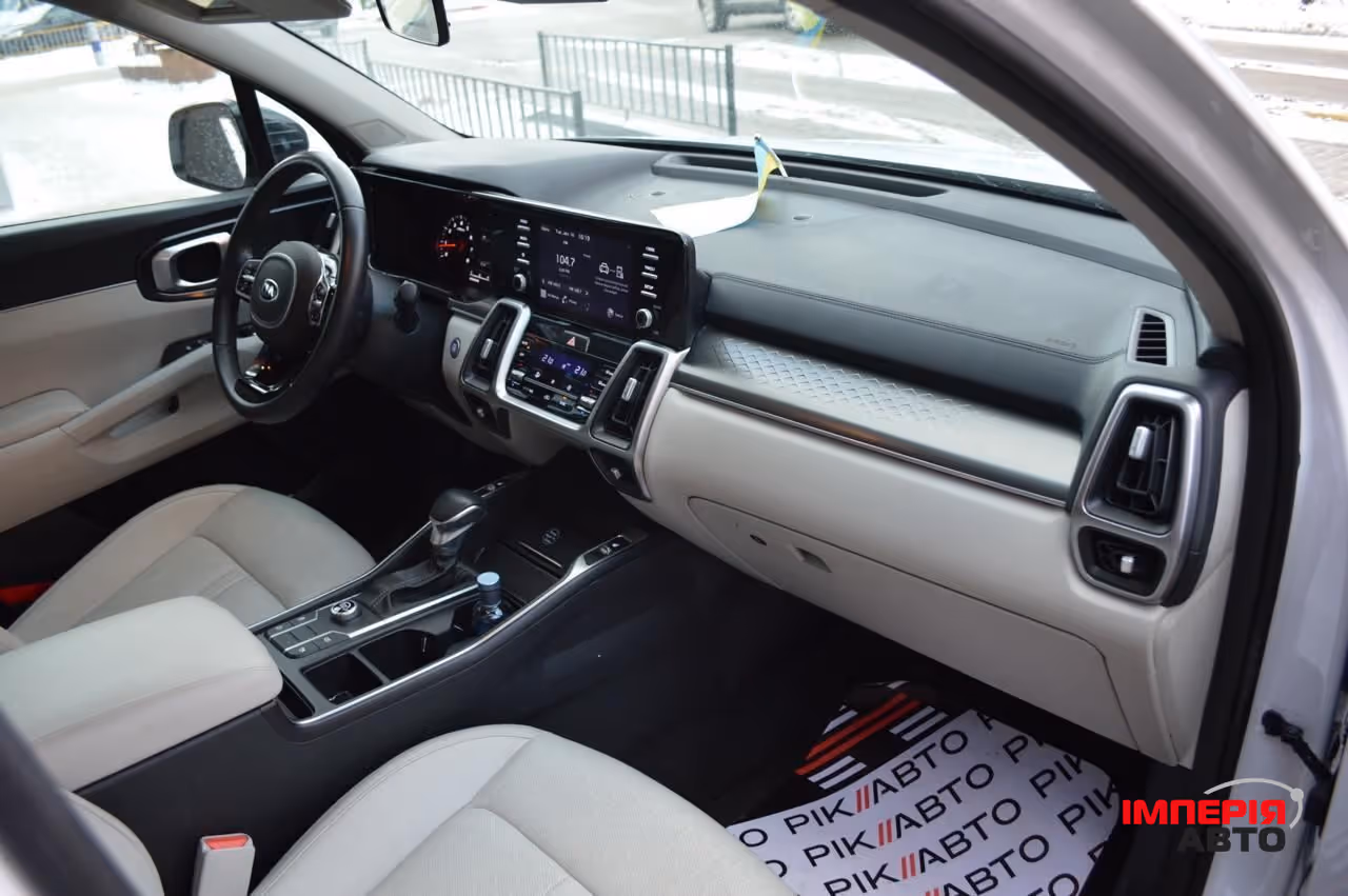 Kia Sorento - фото 8