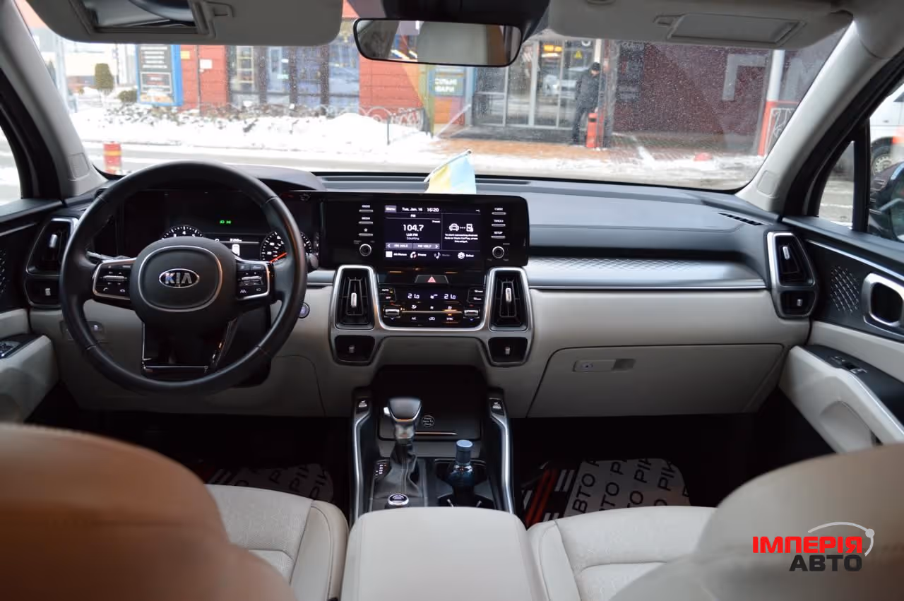 Kia Sorento - фото 7