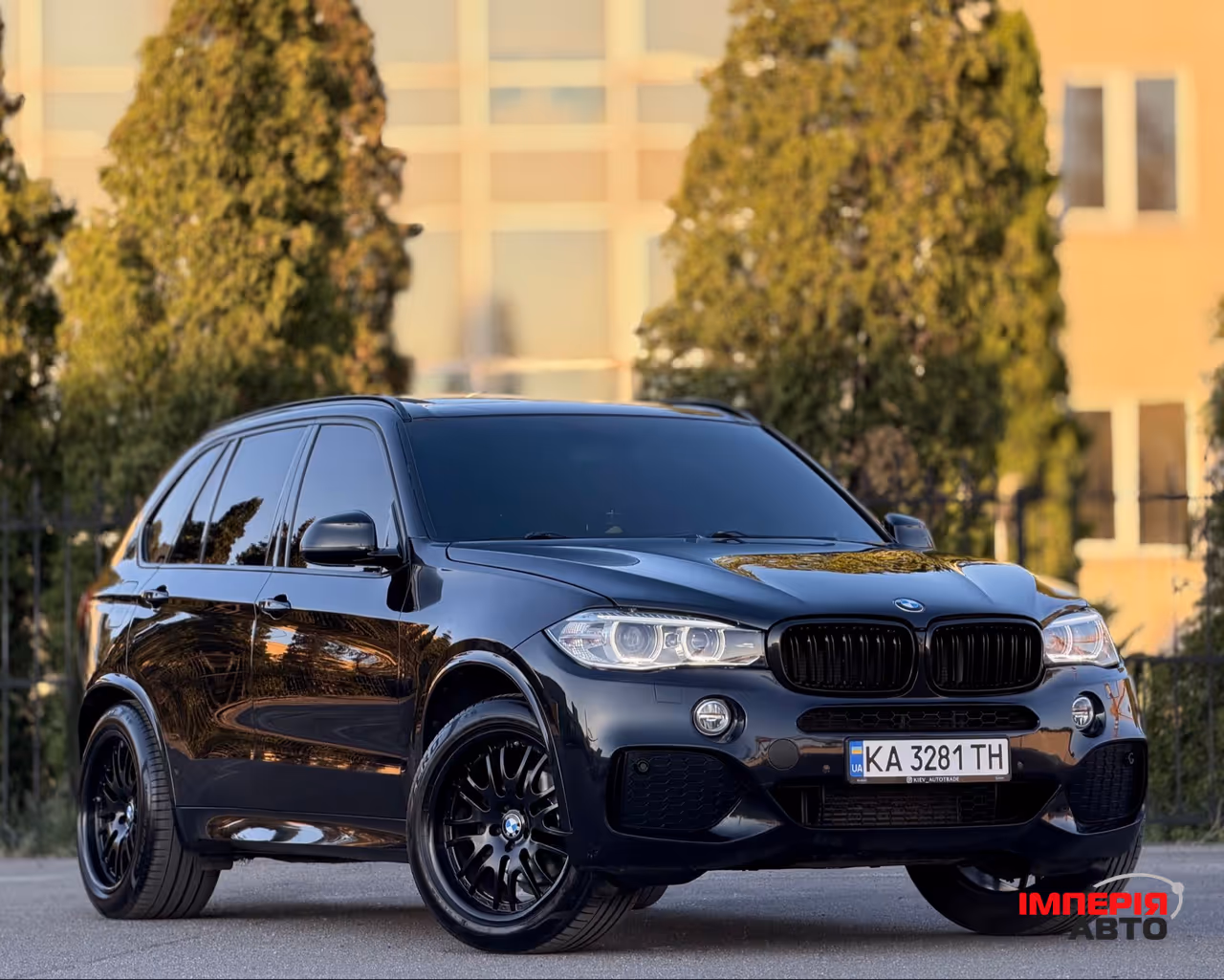 BMW X5 - фото 1