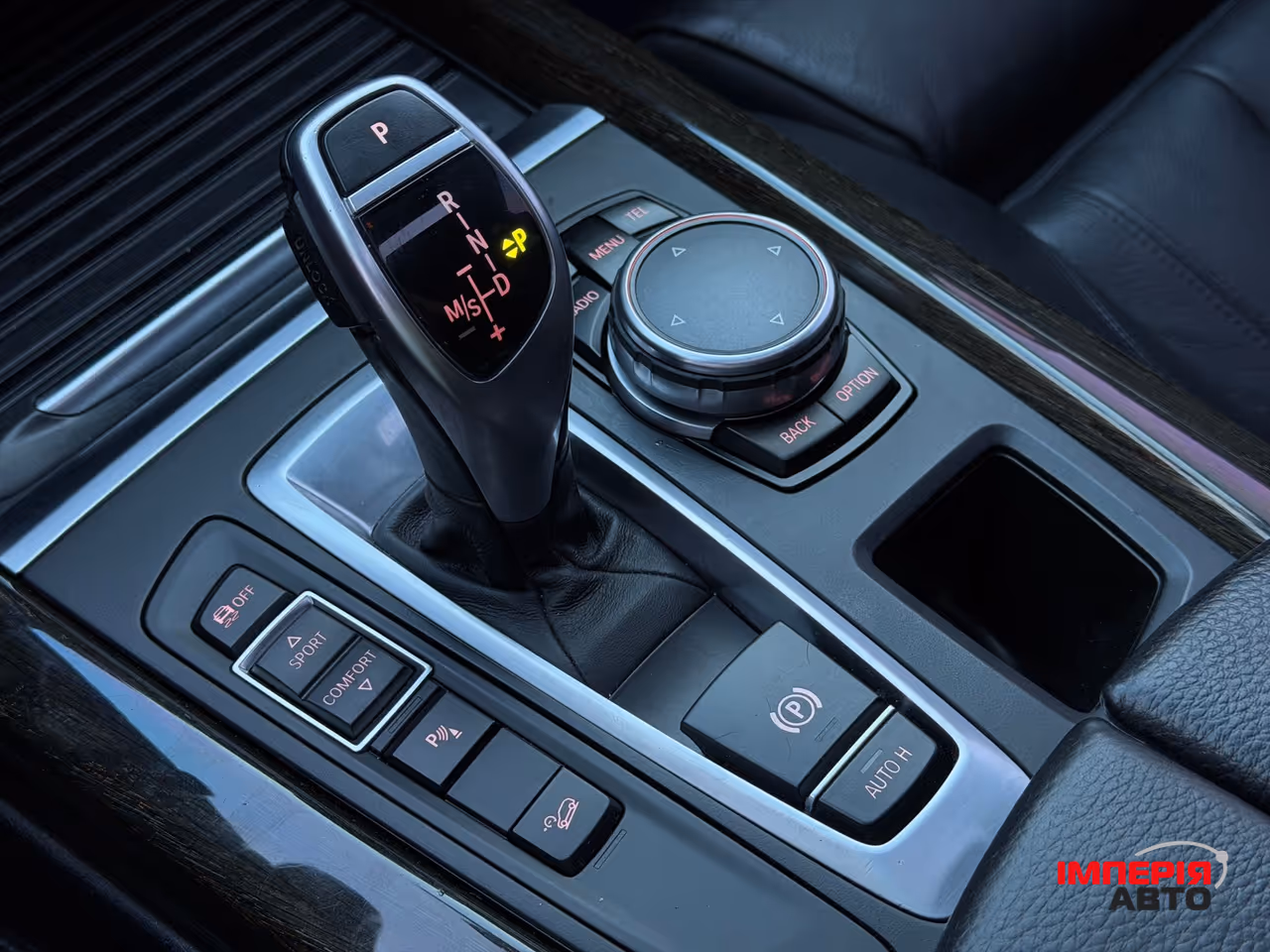 BMW X5 - фото 32