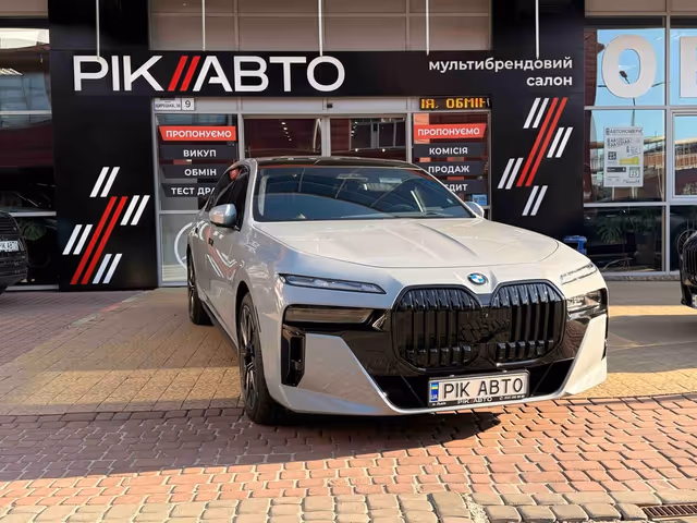 BMW 7 серії - зображення 1