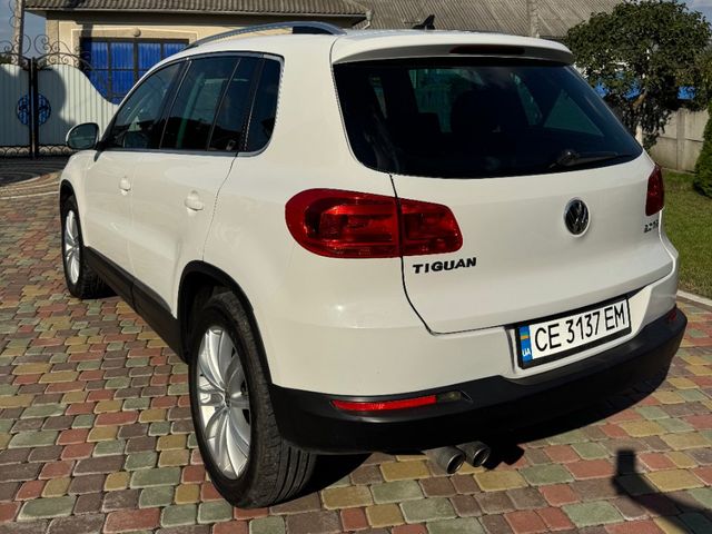 Volkswagen Tiguan - фото 4