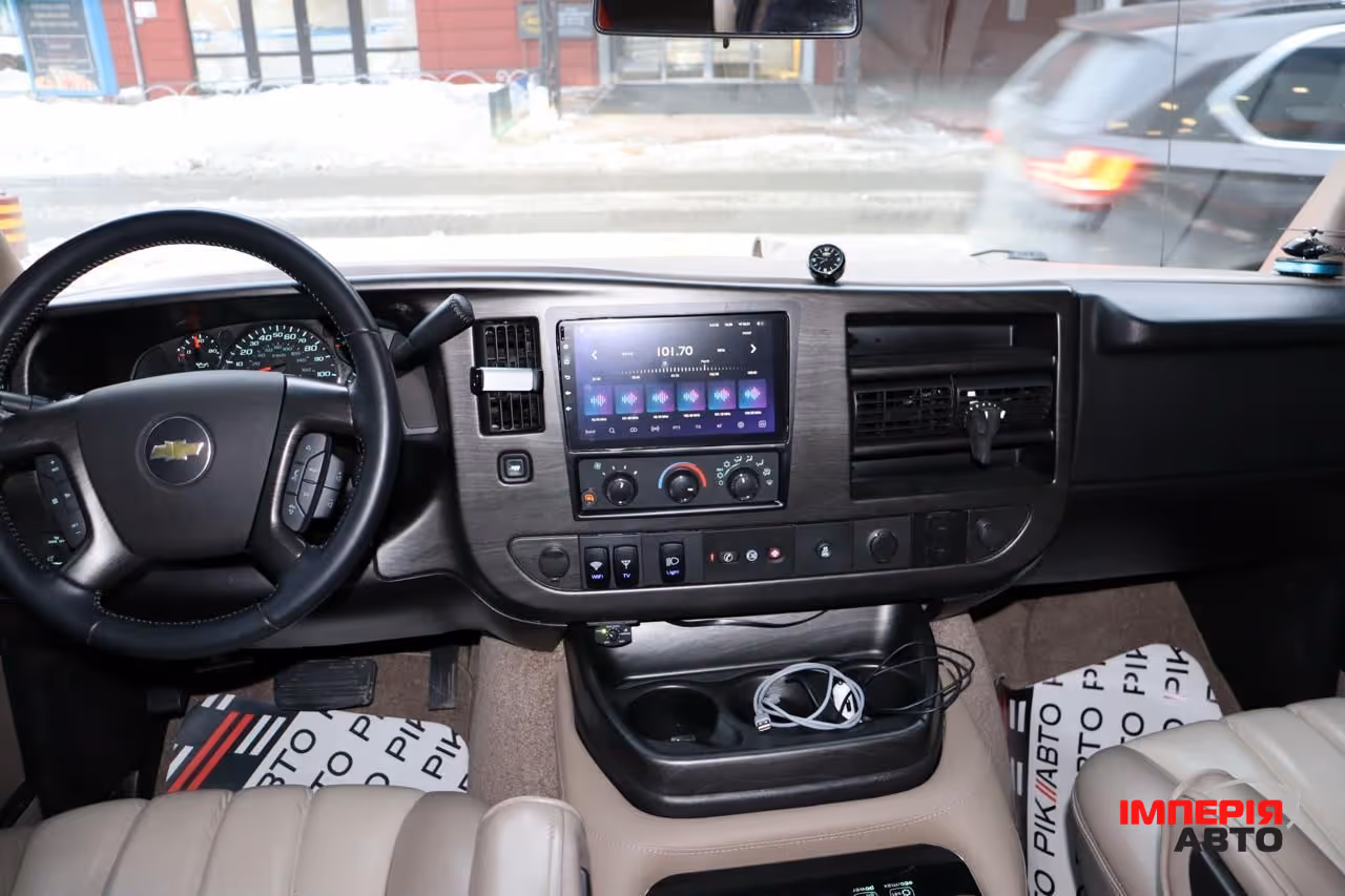 Chevrolet Express - фото 8