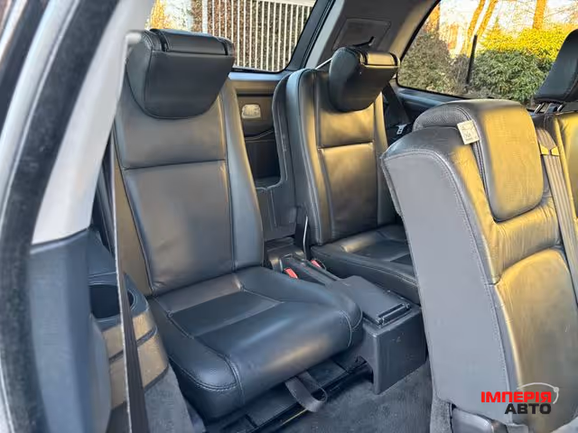 Volvo XC90 - фото 11