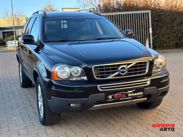 Volvo XC90 - фото 1