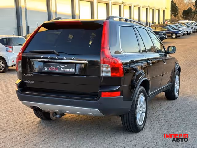 Volvo XC90 - фото 7