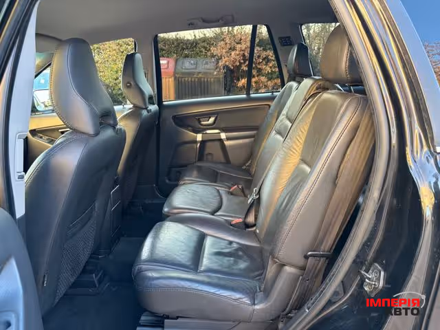Volvo XC90 - фото 14