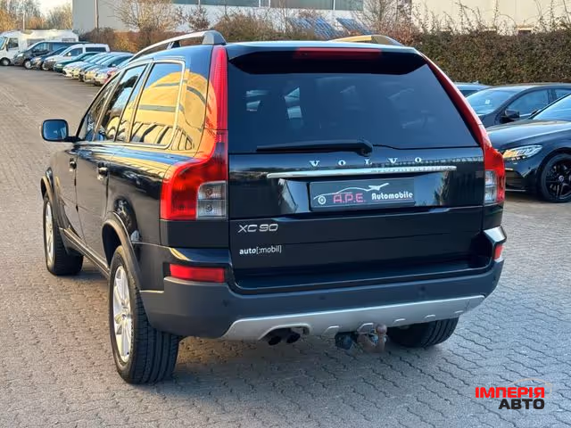 Volvo XC90 - фото 4