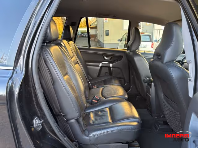 Volvo XC90 - фото 13