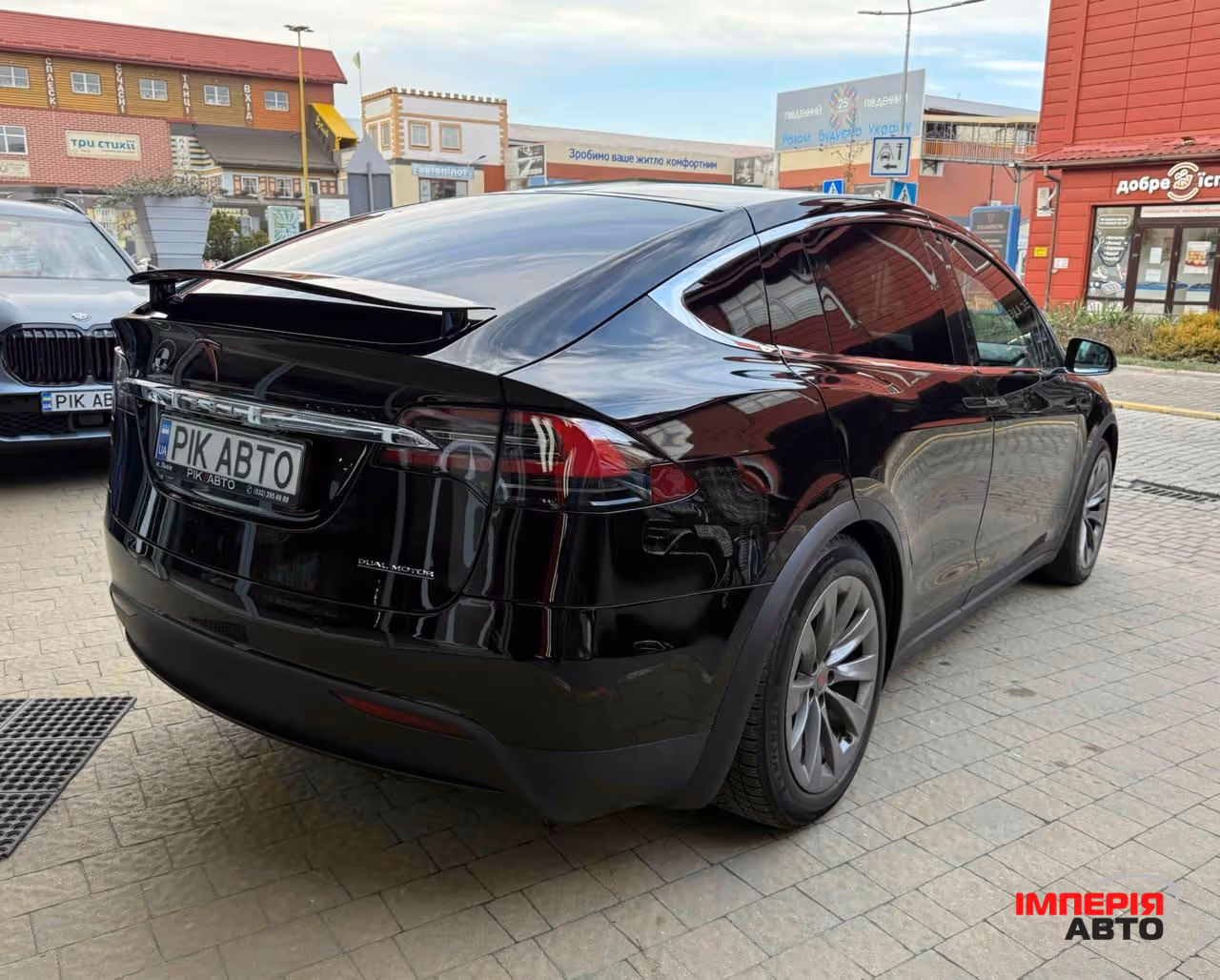 Tesla Model X - фото 4