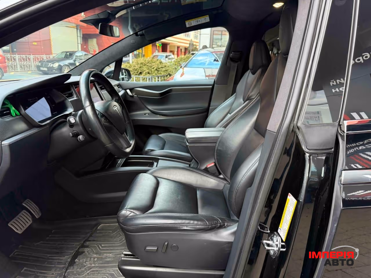 Tesla Model X - фото 5