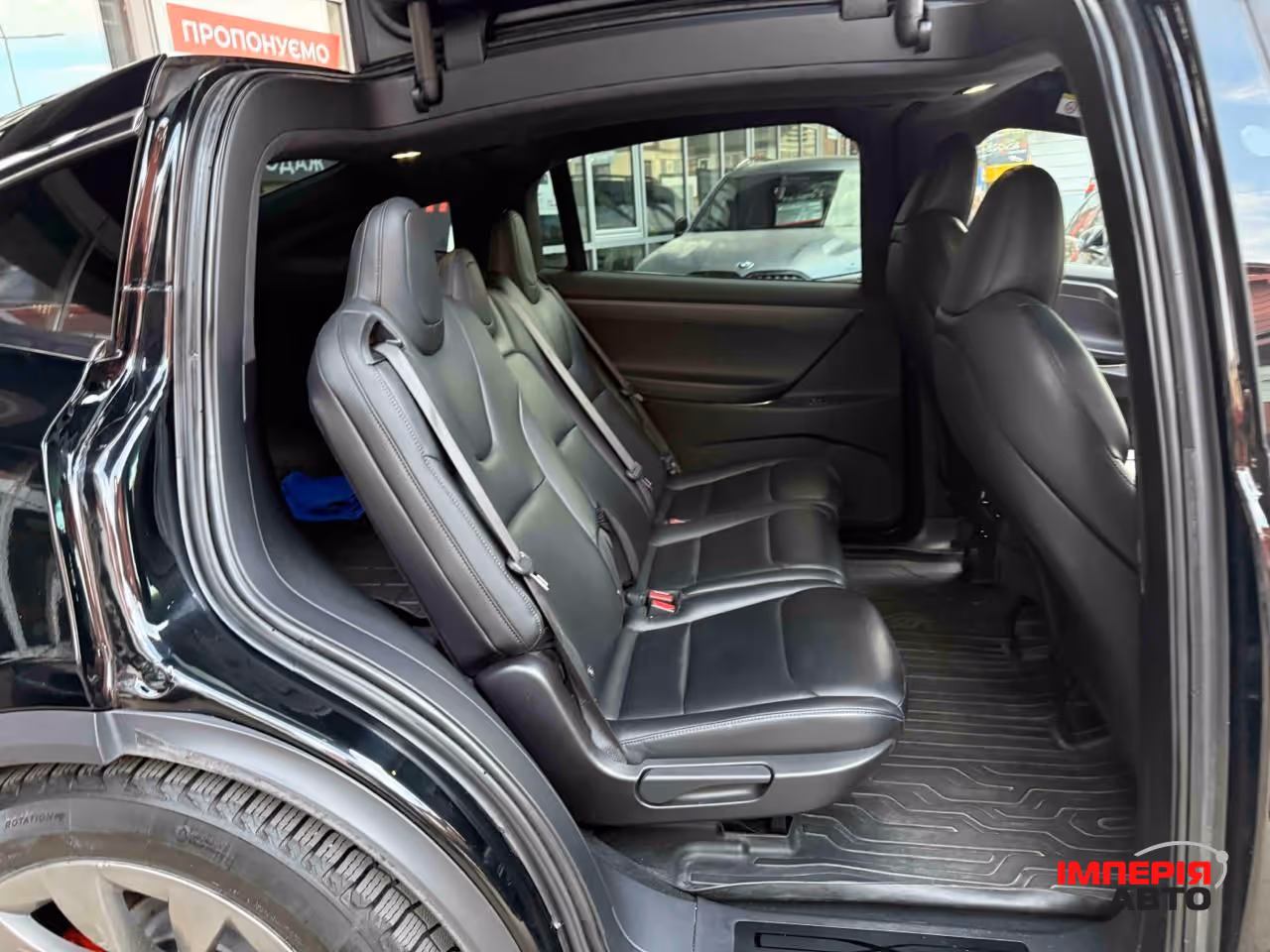 Tesla Model X - фото 10