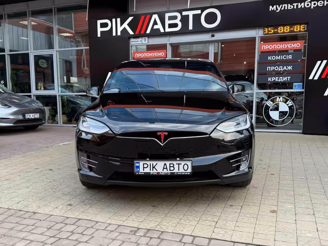 Tesla Model X - зображення 1