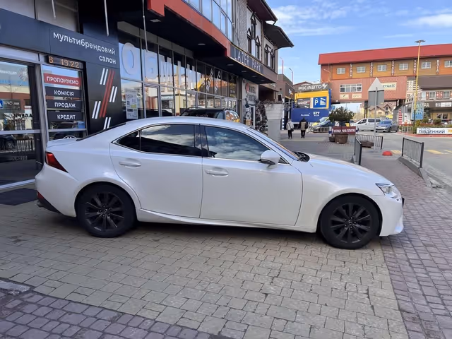 Lexus IS - зображення 3