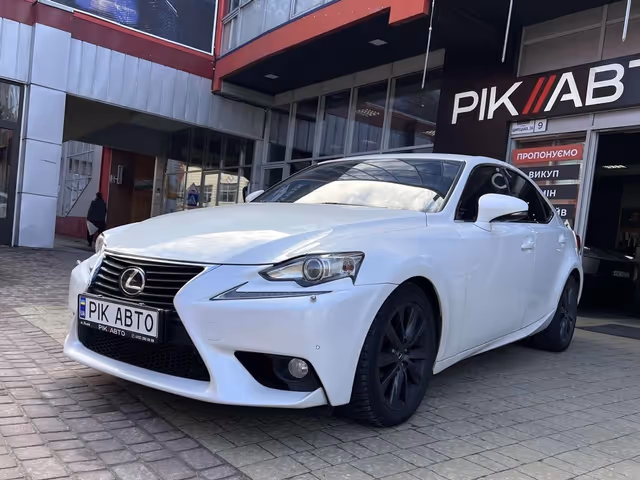 Lexus IS - зображення 2