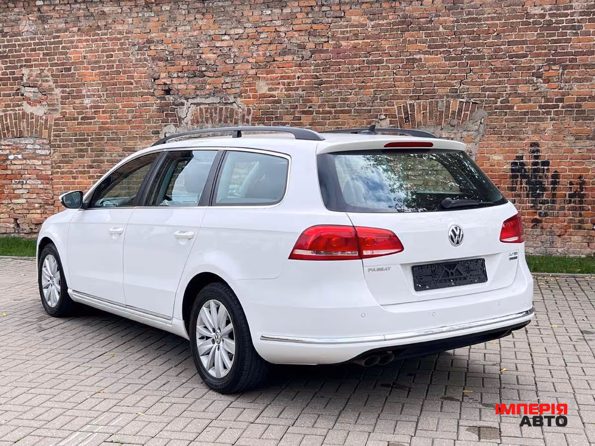 Volkswagen Passat - фото 2