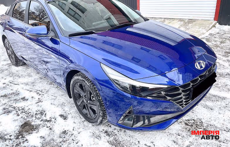 Hyundai Elantra - фото 2